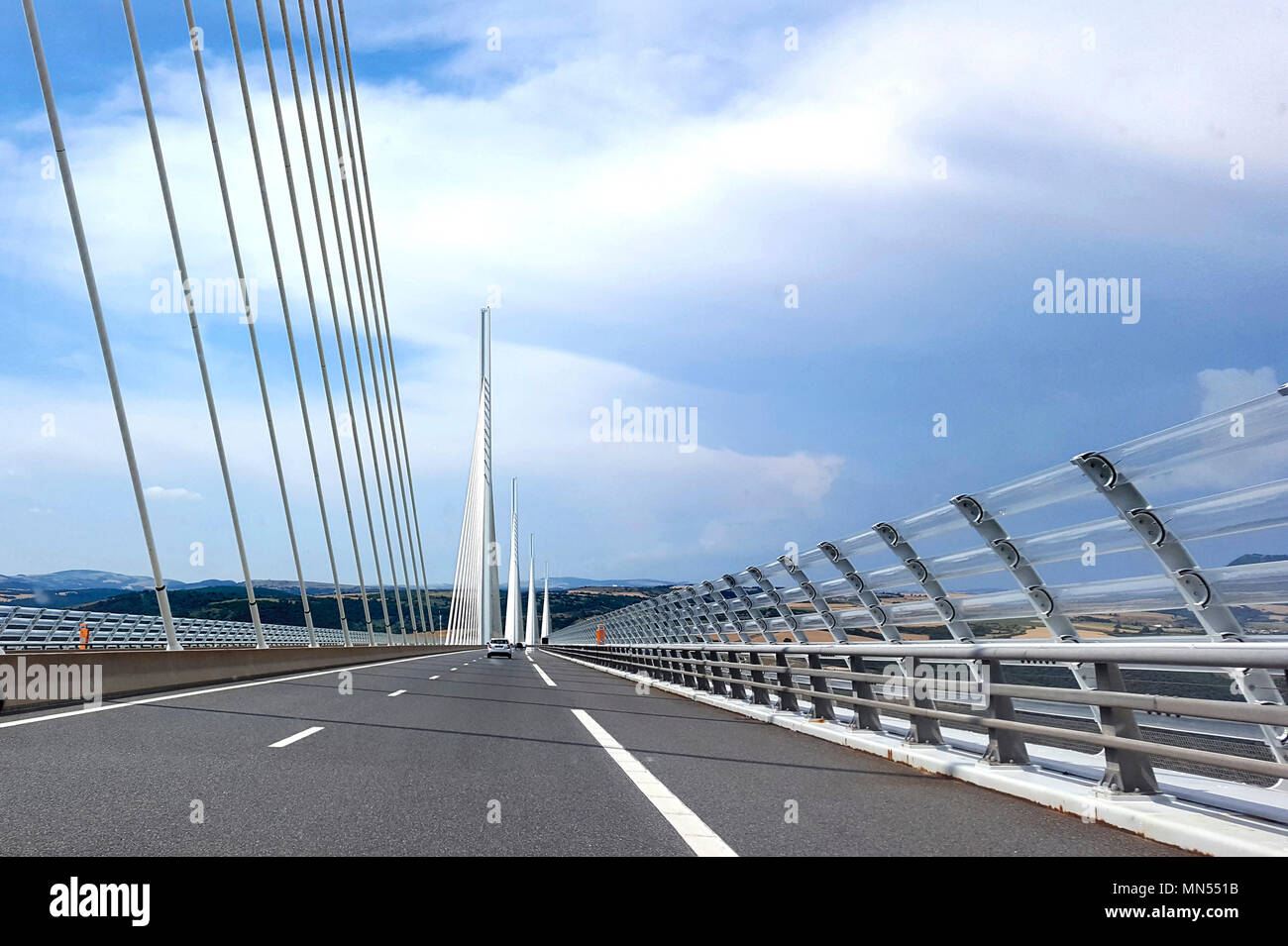 Viaduc de Millau, l'autoroute a75, construite par Michel Virlogeux et Norman Foster, Aveyron, France, Europe Banque D'Images