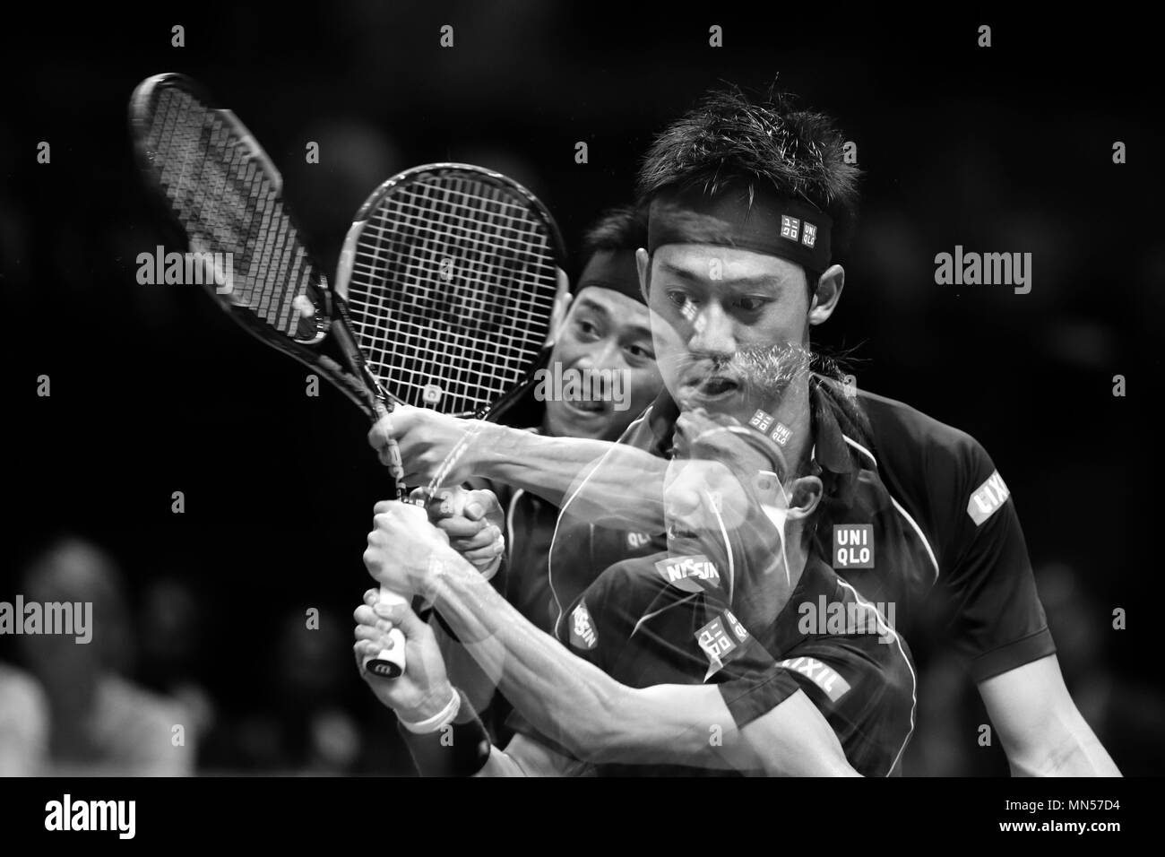 Roger Federer vs Kei Nishikori (note du rédacteur, à huis clos) au cours de l'exposition multiple jour 4 de la 2015 Barclays ATP World Tour Finals - O2 Arena London en Angleterre. 19 Novembre 2015 Banque D'Images