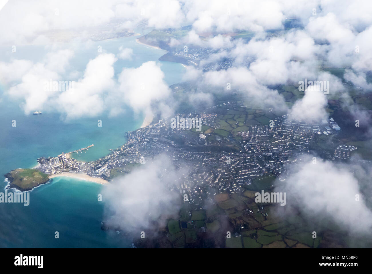 Dans l'air au-dessus de St Ives, Cornwall : Newquay à St Mary's Skybus, DHC-6 Twin Otter Banque D'Images