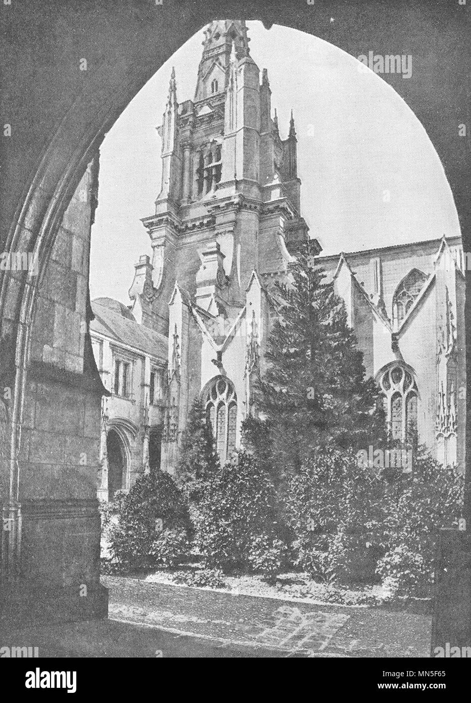 VENDÉE. Luçon. La Cathédrale Vue de l'évêché 1900 ancienne imprimer photo Banque D'Images