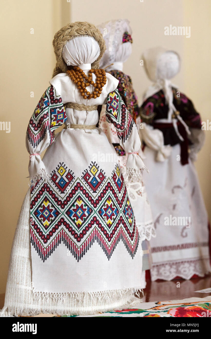 Handmade poupée textile culture ancienne tradition d'artisanat folklorique de l'Ukraine. La plupart des souvenirs populaires de l'Ukraine. Banque D'Images