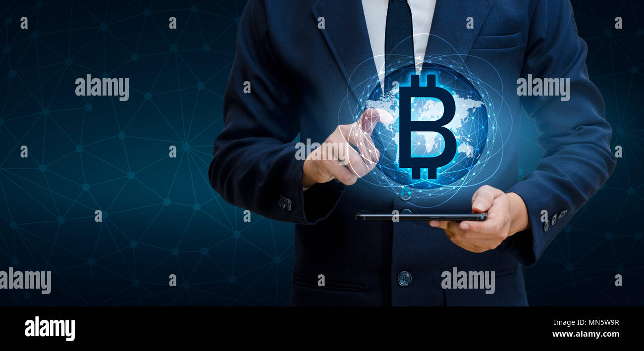 Bloc de Bitcoin carte du monde de la chaîne du système de sécurité de la monnaie numérique à l'activité financière dans le monde en ligne Banque D'Images