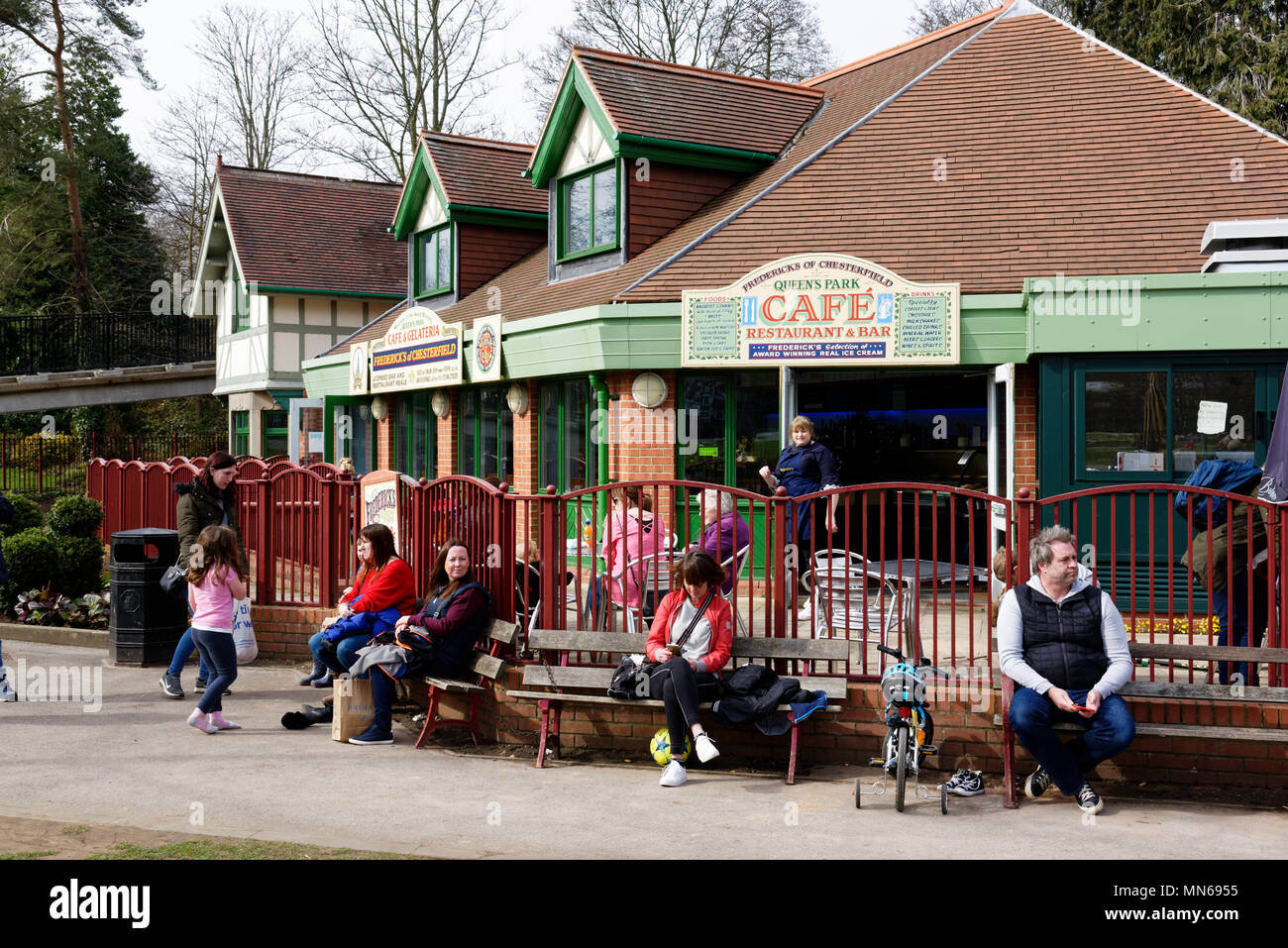 Frederick's de Chesterfield Cafe à Queens Park, Chesterfield, Derbyshire Banque D'Images