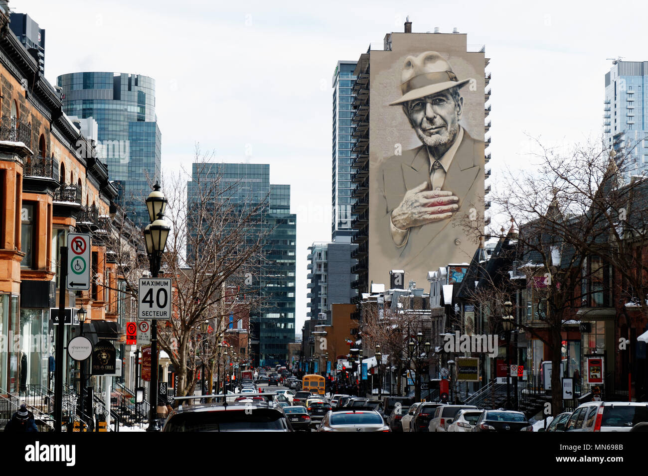Un portrait de Leonard Cohen peint sur le côté d'un immeuble à Montréal, Québec, Canada Banque D'Images