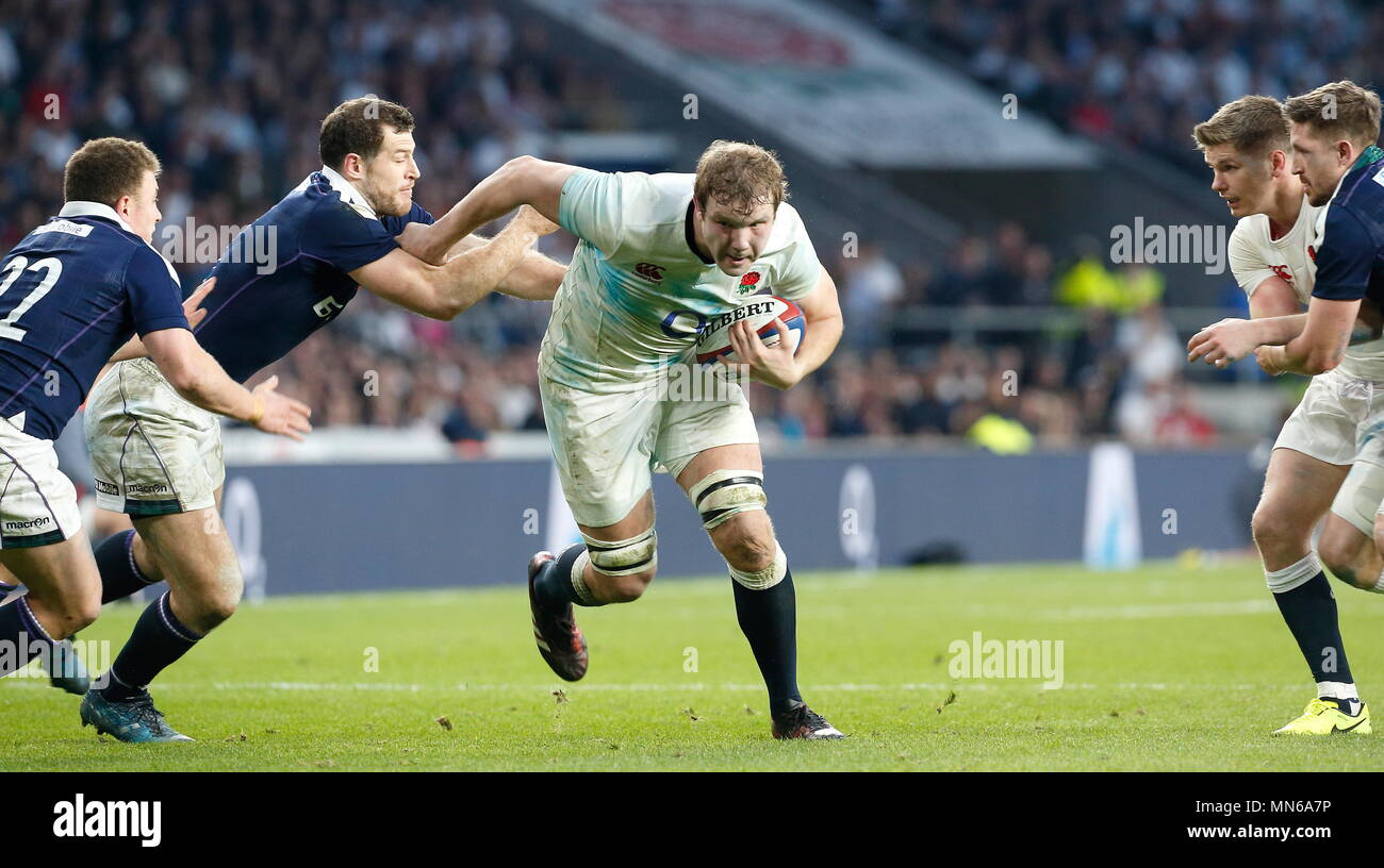 Londres, ANGLETERRE - 11 mars : Joe Launchbury de l'Angleterre pendant le match entre l'Angleterre v Ecosse RBS Six Nations tournoi au stade de Twickenham le 11 mars 2017 à Londres, en Angleterre. Banque D'Images