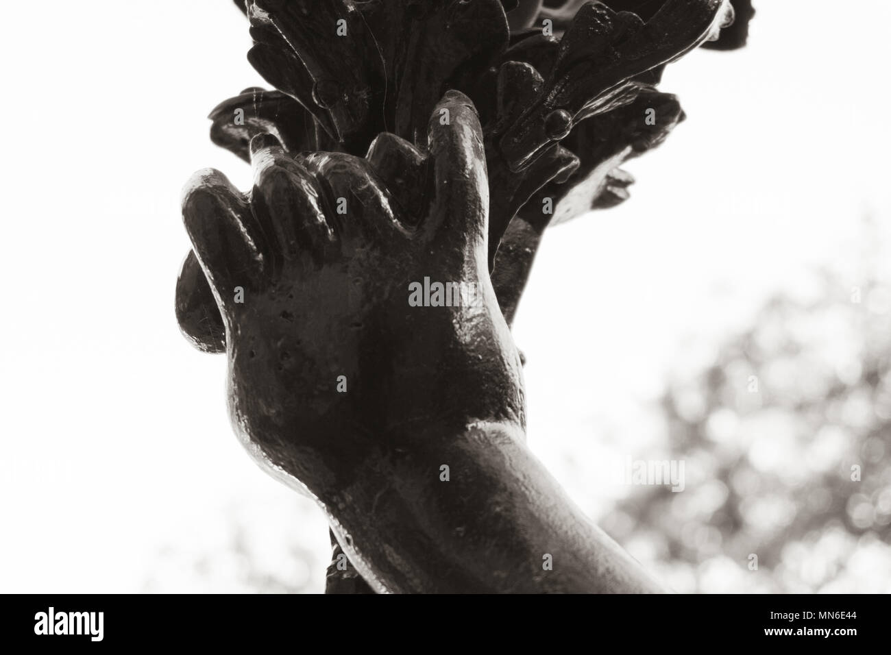 Détails sur metal statue noir . Détail mains Banque D'Images