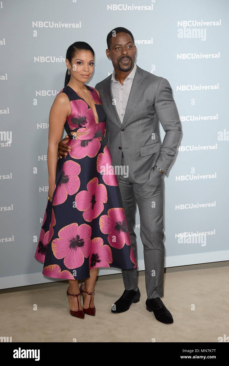 New York, NY, USA. 14 mai, 2018. Susan Kelechi Watson, Sterling K. Brown aux arrivées pour NBC Universal Upfront 2018 - Partie 2, Rockefeller Plaza, New York, NY 14 mai 2018. Credit : Kristin Callahan/Everett Collection/Alamy Live News Banque D'Images