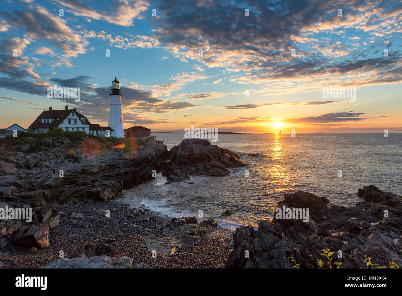Phare de Portland au lever du soleil à Cape Elizabeth, New England, Maine, USA. Banque D'Images