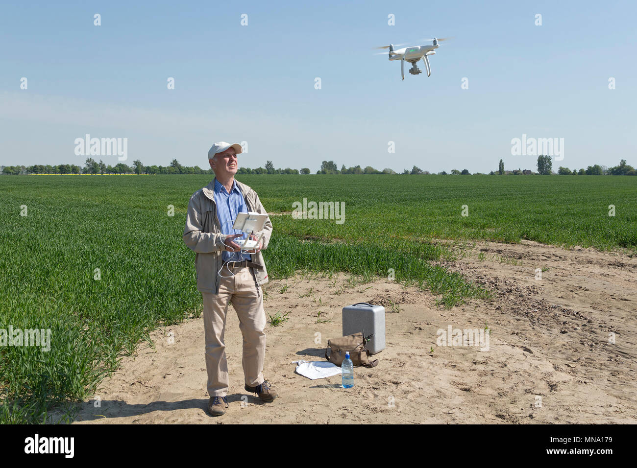 Drone volant homme Banque D'Images