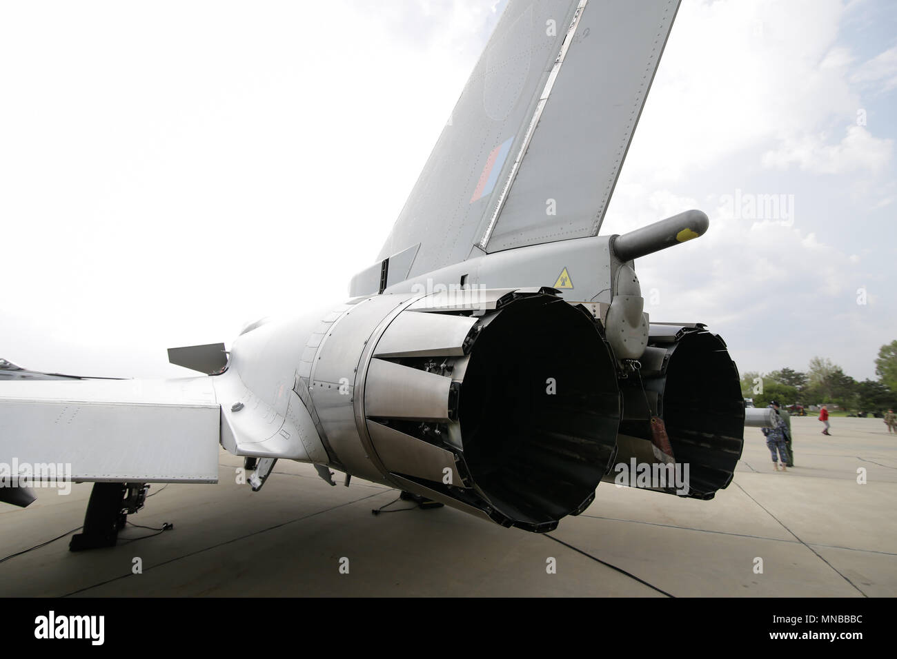 MIHAIL KOGALNICENU, ROUMANIE - AVRIL 27 Eurofighter Typhoon de la Royal Air Force fighter jet est présenté à la presse, à la base aérienne de Mihail Kogalniceanu Banque D'Images