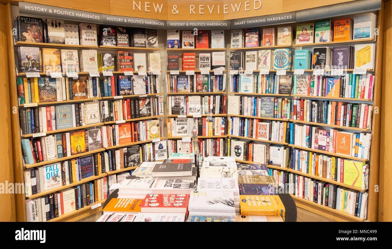 Librairie Waterstones, Emerson Chambers, Blackett Street, Newcastle upon Tyne, England, UK Banque D'Images