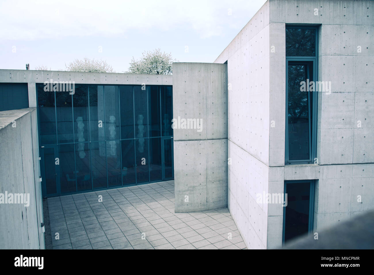 WEIL AM RHEIN, ALLEMAGNE - Avril 2018 : bâtiment de Tadao Ando. Banque D'Images
