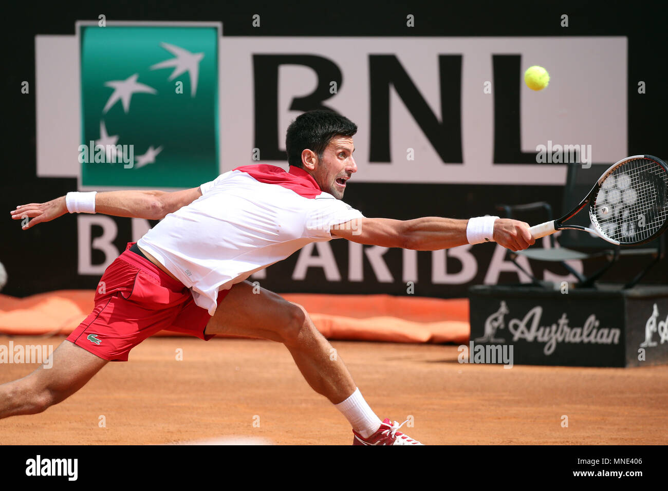 Foro Italico, Rome, Italie. 16 mai, 2018. Italian Open Tennis, Novak Djokovic (SRB) pendant son match gagné 6-4, 6-2 contre Nikoloz Basilashvili (GEO) : Action de Crédit Plus Sport/Alamy Live News Banque D'Images