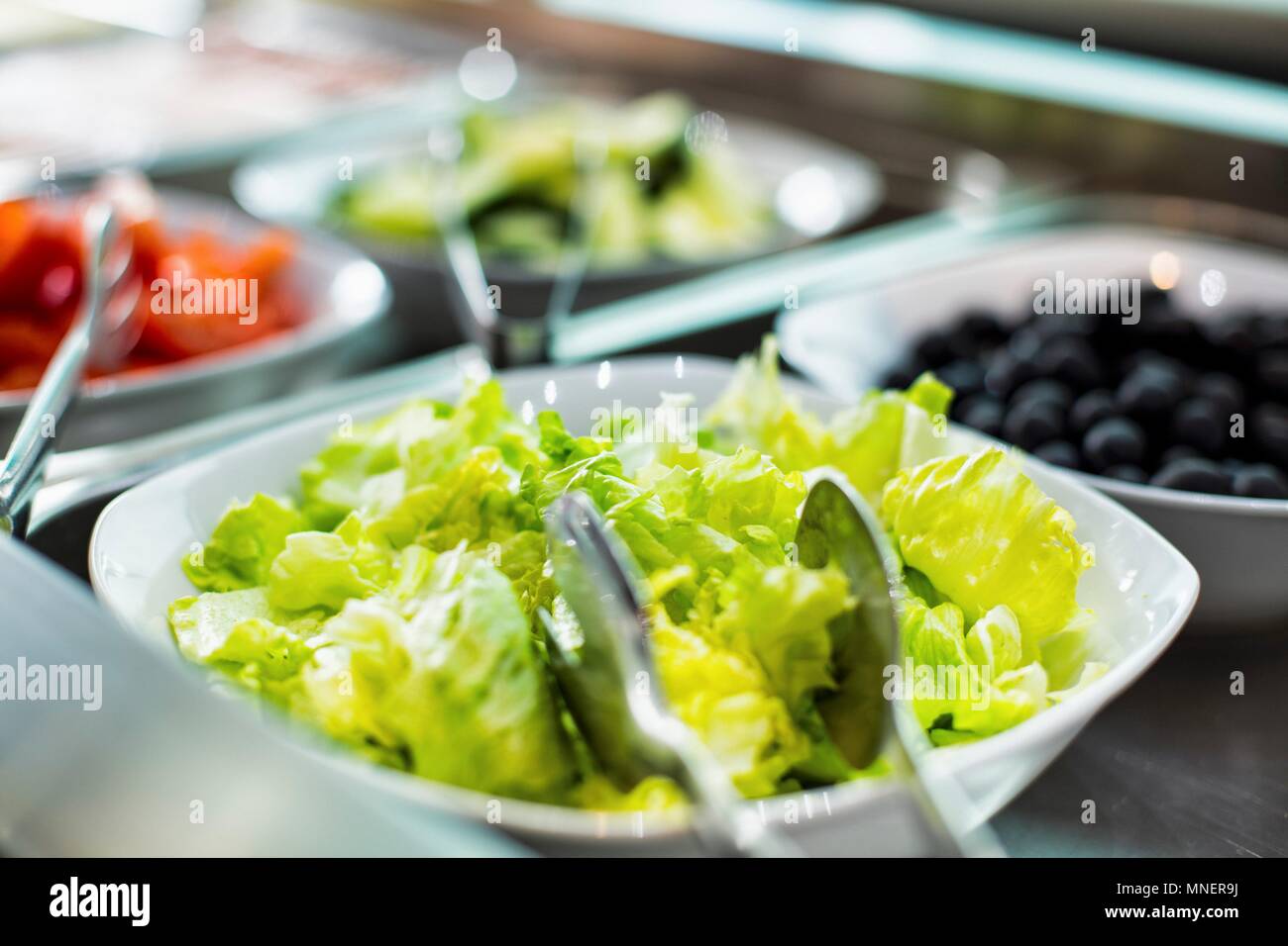 Un bar à salades dans un restaurant (close up) Banque D'Images