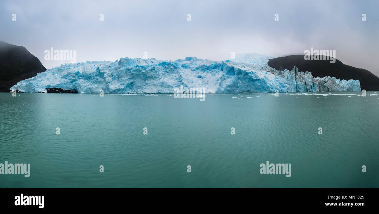 Langue du Glacier, Spegazzini Glacier sur le lac Argentino, Parque Nacional Los Glaciares, El Calafate, Province de Santa Cruz Banque D'Images