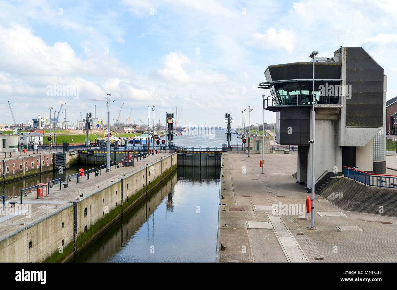 Écluses du port d'IJmuiden, Pays-Bas Photo Stock - Alamy