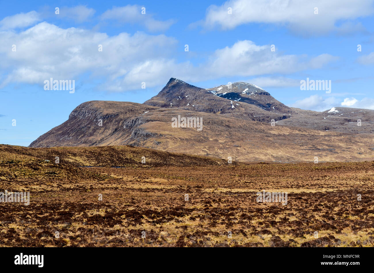 Paysage de montagne au nord de Ullapool, dans l'ouest de Ross-shire Highlands écossais, Banque D'Images