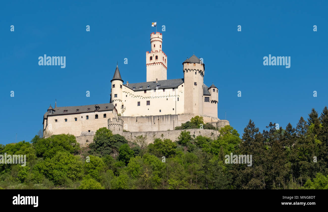 Forteresse de Marksburg est situé dans la région de Wuppertal en Allemagne. C'est le seul château élevé sur le Rhin qui n'a jamais détruit. Banque D'Images