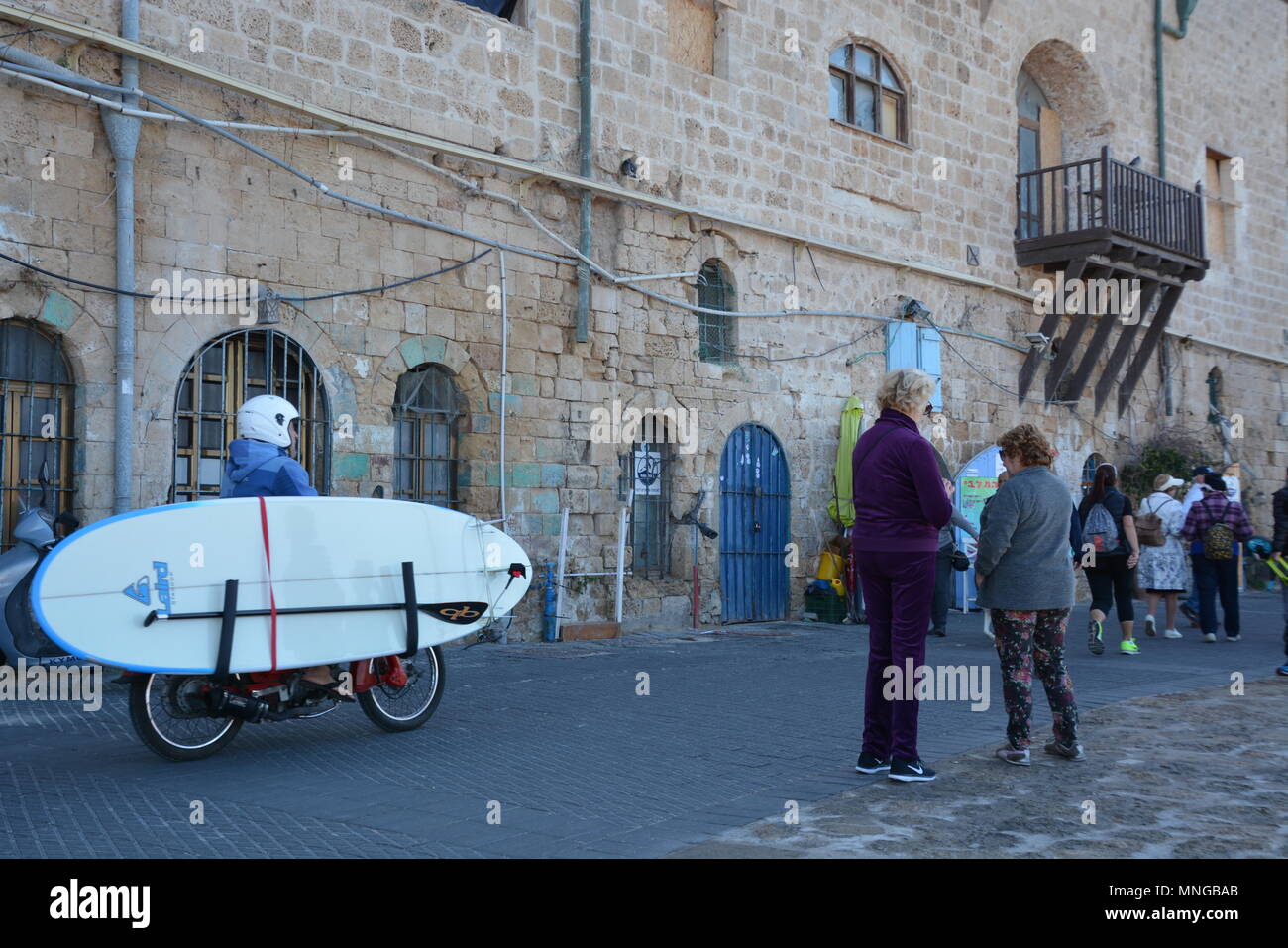 Une excursion d'une matinée dans la randonnée du sud de tel Aviv. L'imposition est principalement dans la région de Jaffa et sur le chemin trouve outre des paysages à la mer aussi bien Banque D'Images