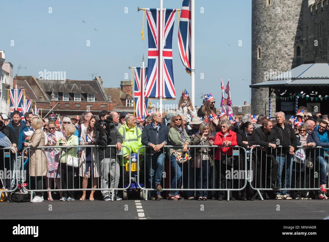 Windsor Berkshire UK. 17 mai 2018. Wellwishers royal pour le mariage du prince Harry et Meghan Markle le 19 mai 2018 Crédit : amer ghazzal/Alamy Live News Banque D'Images