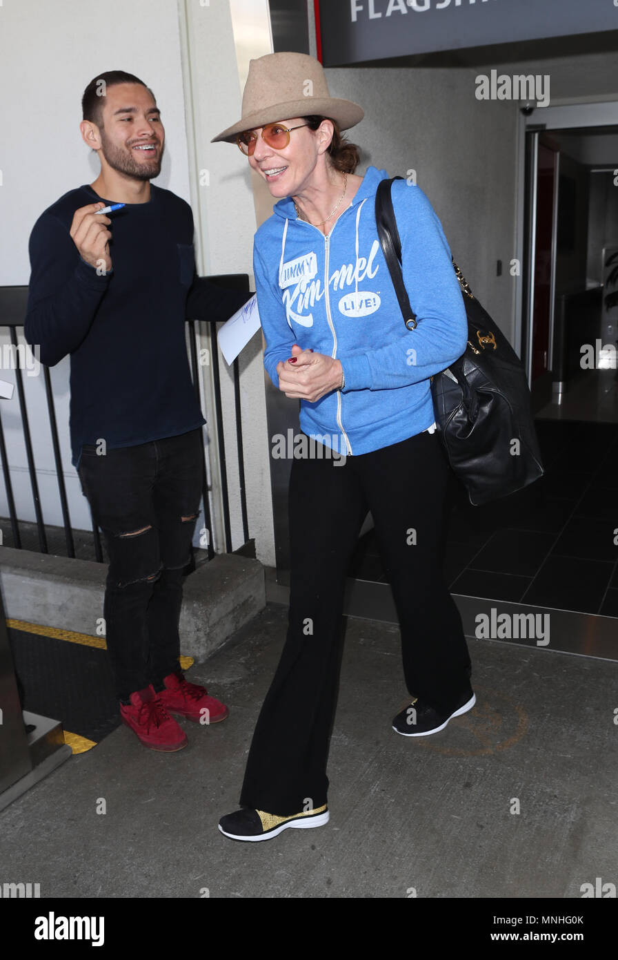 Los Angeles, CA, USA. 17 mai, 2018. Allison Janney vu à l'aéroport international de LAX le 17 mai 2018. Crédit : John Misa/media/Alamy Punch Live News Banque D'Images