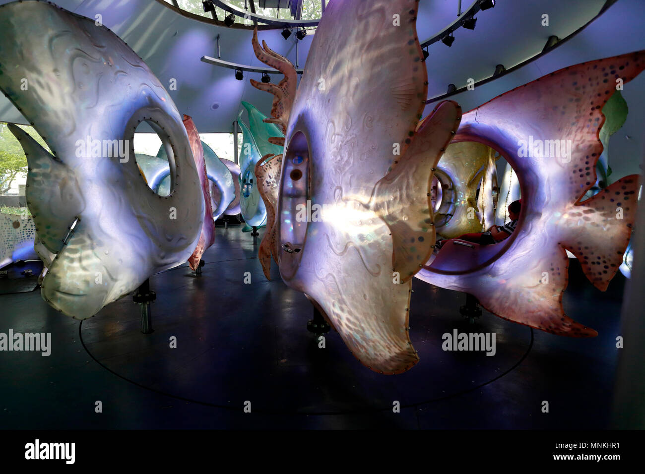 SeaGlass carrousel dans Battery Park, Manhattan, New York City. l'intérieur. Banque D'Images