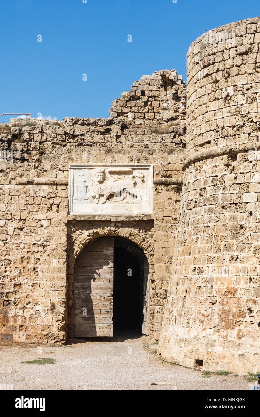 Bas-relief du lion de Saint Marc, l'entrée au château d'Othello, Famagusta, Chypre du Nord Banque D'Images