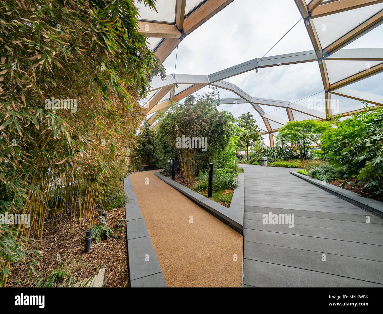 Les roof garden, traverse la place, Canary Wharf, London, UK. Banque D'Images