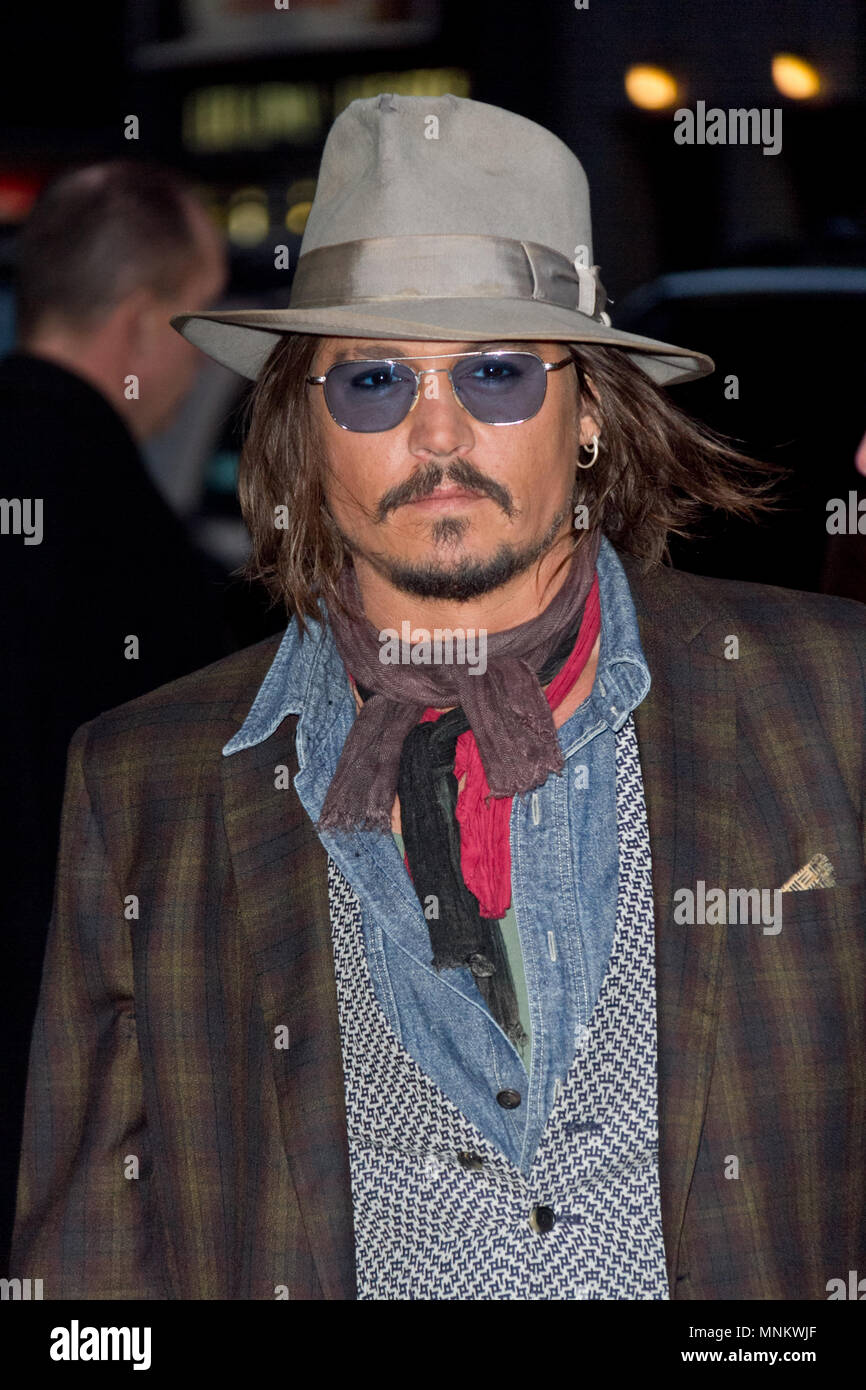 L'acteur Johnny Depp visite le 'Late Show With David Letterman' ruban au Ed Sullivan Theater le 7 décembre 2010 à New York. Banque D'Images