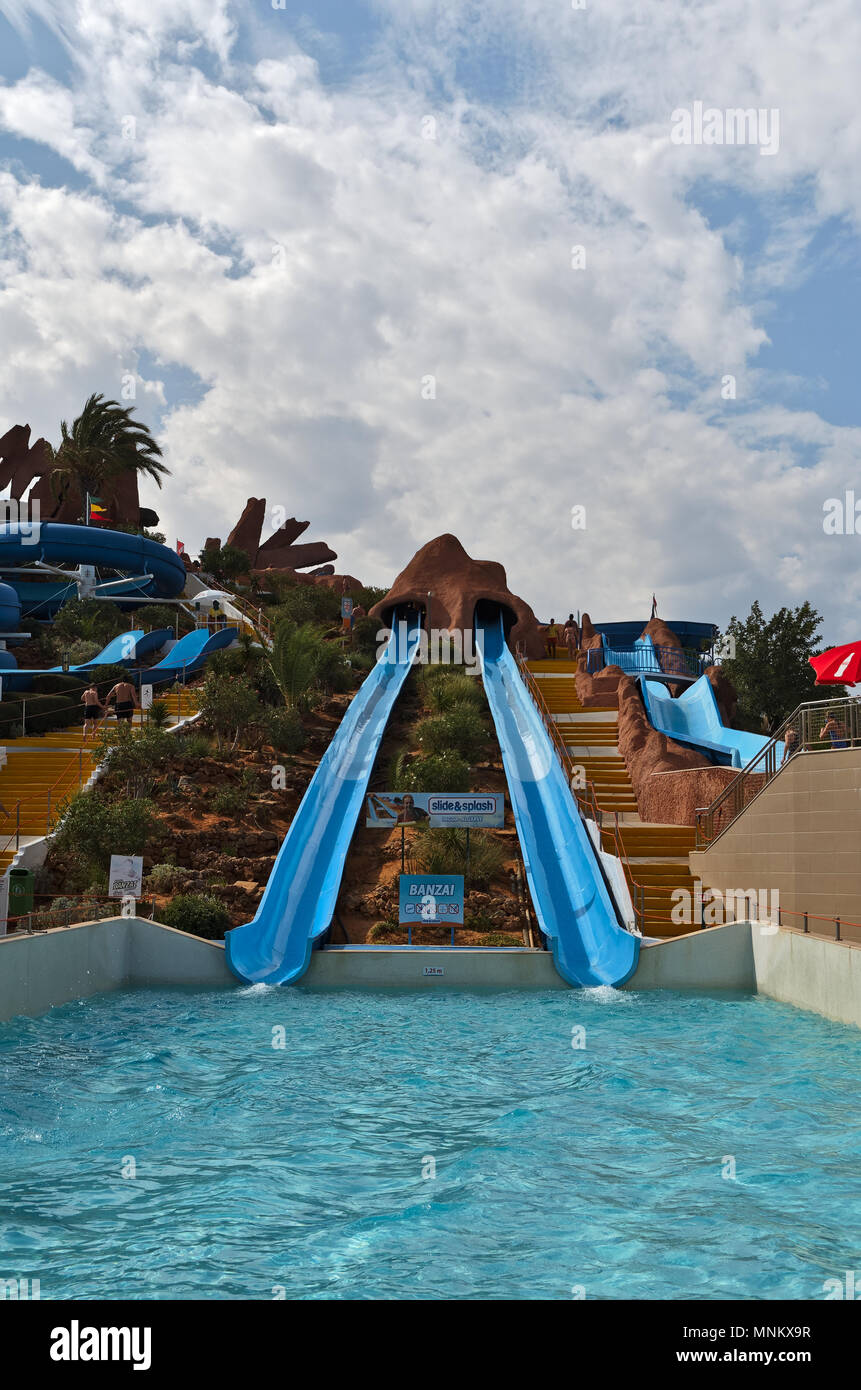 Slide and Splash Water Park à Lagoa, Algarve, Portugal Banque D'Images