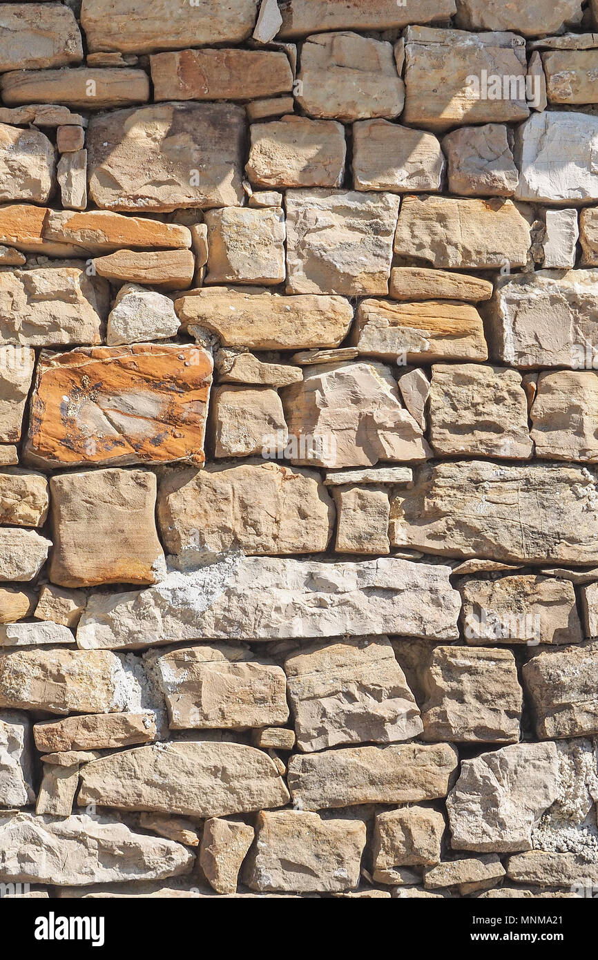 Mur de pierres naturelles à utiliser comme arrière-plan Banque D'Images