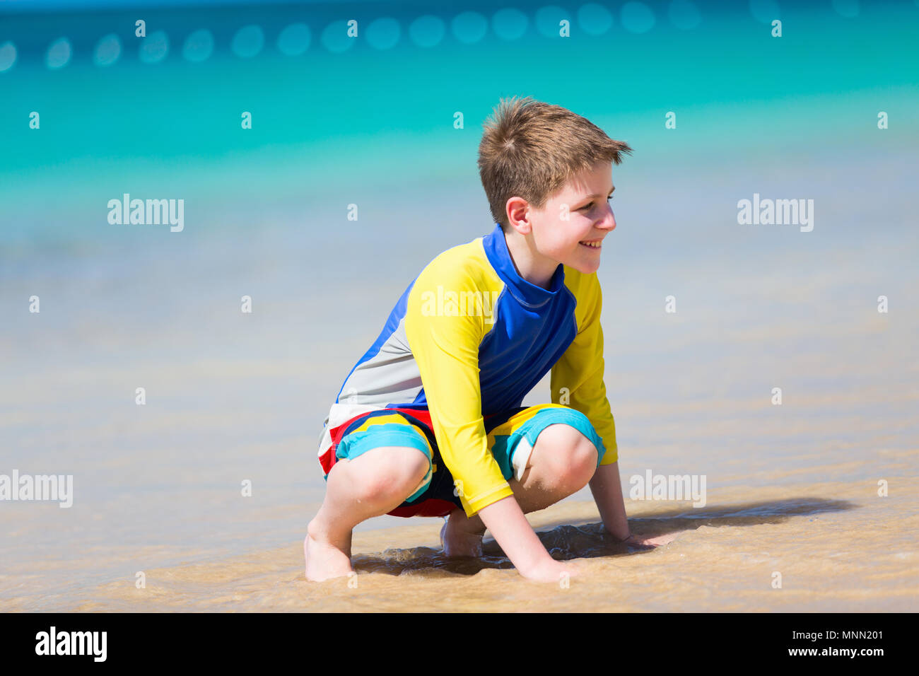 Pre ado a la plage Banque de photographies et d’images à haute