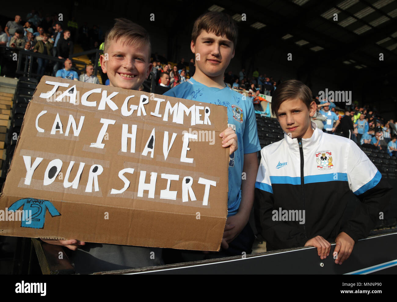 Young Coventry City avant le match de la Sky Bet League Two Playoff à Meadow Lane, Nottingham. APPUYEZ SUR ASSOCIATION photo. Date de la photo: Vendredi 18 mai 2018. Voir PA Story SOCCER Notts County. Le crédit photo devrait se lire comme suit : Nick Potts/PA Wire. RESTRICTIONS : aucune utilisation avec des fichiers audio, vidéo, données, listes de présentoirs, logos de clubs/ligue ou services « en direct » non autorisés. Utilisation en ligne limitée à 75 images, pas d'émulation vidéo. Aucune utilisation dans les Paris, les jeux ou les publications de club/ligue/joueur unique. Banque D'Images