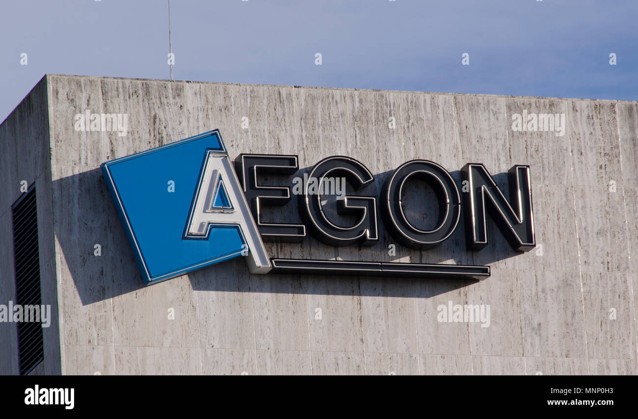 La Haye, Pays-Bas-novembre 24, 2015 : Aegon headoffice à La Haye, Aegon fournit l'assurance-vie, retraite et des produits de gestion d'actifs. Banque D'Images