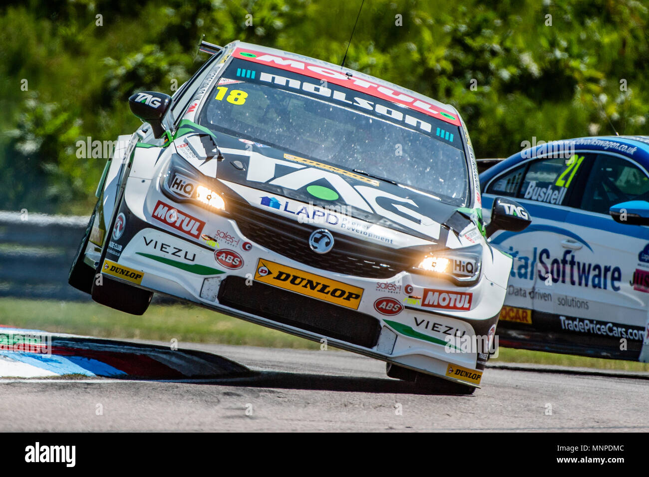 Thruxton, UK. 19 mai 2018. British Touring Car Championship 2018 Thruxton Crédit : Guy Swarbrick/trackcycling.net/Alamy Live News Crédit : Guy Swarbrick/trackcycling.net/Alamy Live News Banque D'Images