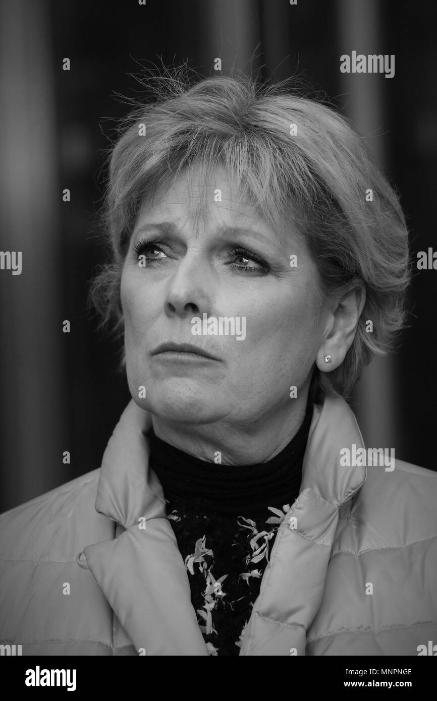 Londres - DEC 11, 2018 : ( Image ) monochrome altérées à Anna Soubry MP vu à la BBC à Londres Banque D'Images