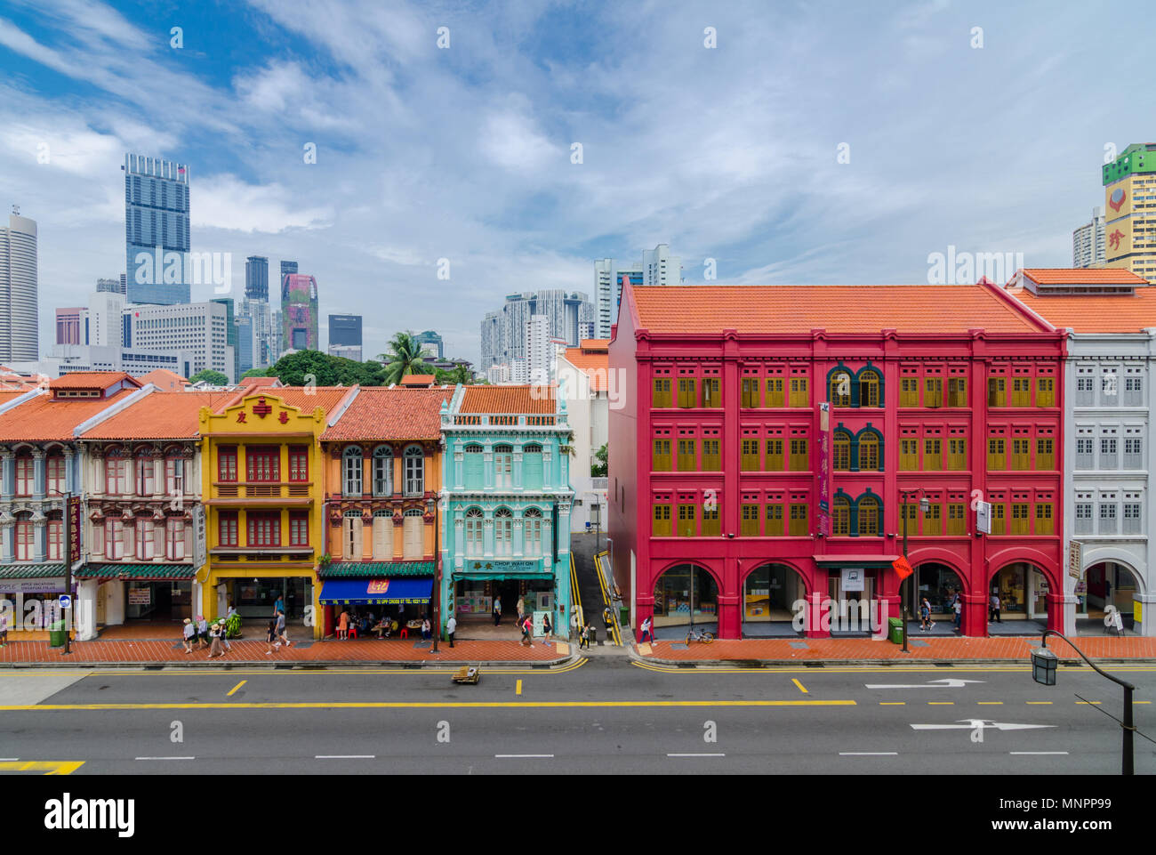 Édifice du patrimoine coloré à Singapour Chinatown. Chinatown est un quartier ethnique avec des éléments culturels chinois distinctement. Banque D'Images