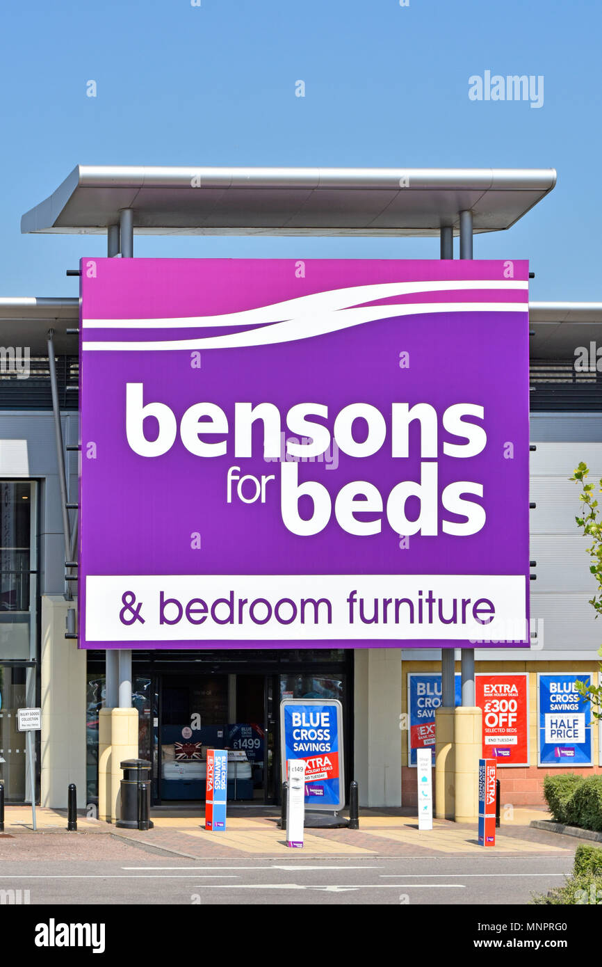 A proximité des grandes Bensons Beds & meubles de chambre à coucher entreprises boutique détail magasin & entrée signe sur Lakeside Retail Park West Thurrock Essex England UK Banque D'Images