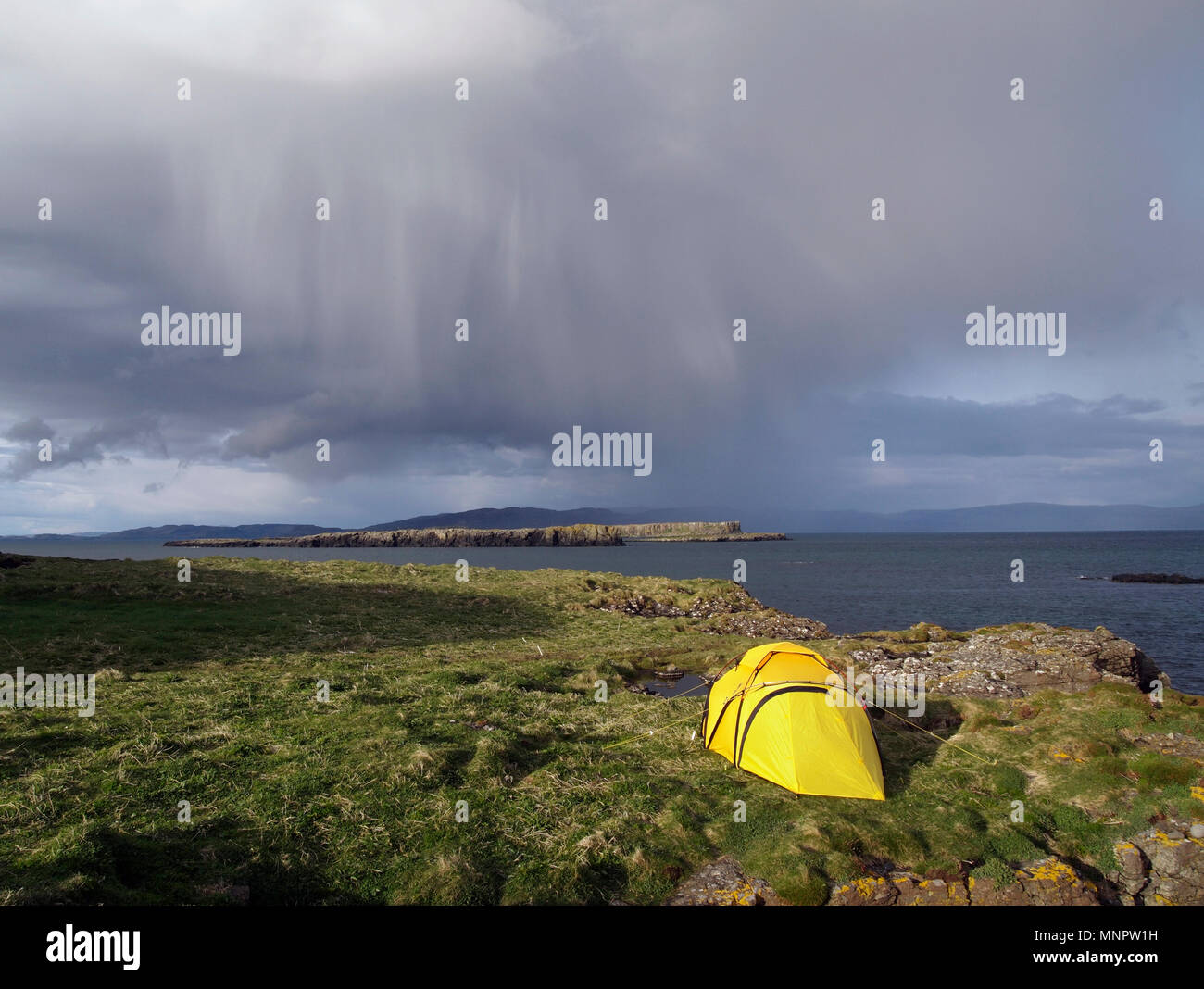 Camping près de Lunga, Treshnish Isles Banque D'Images