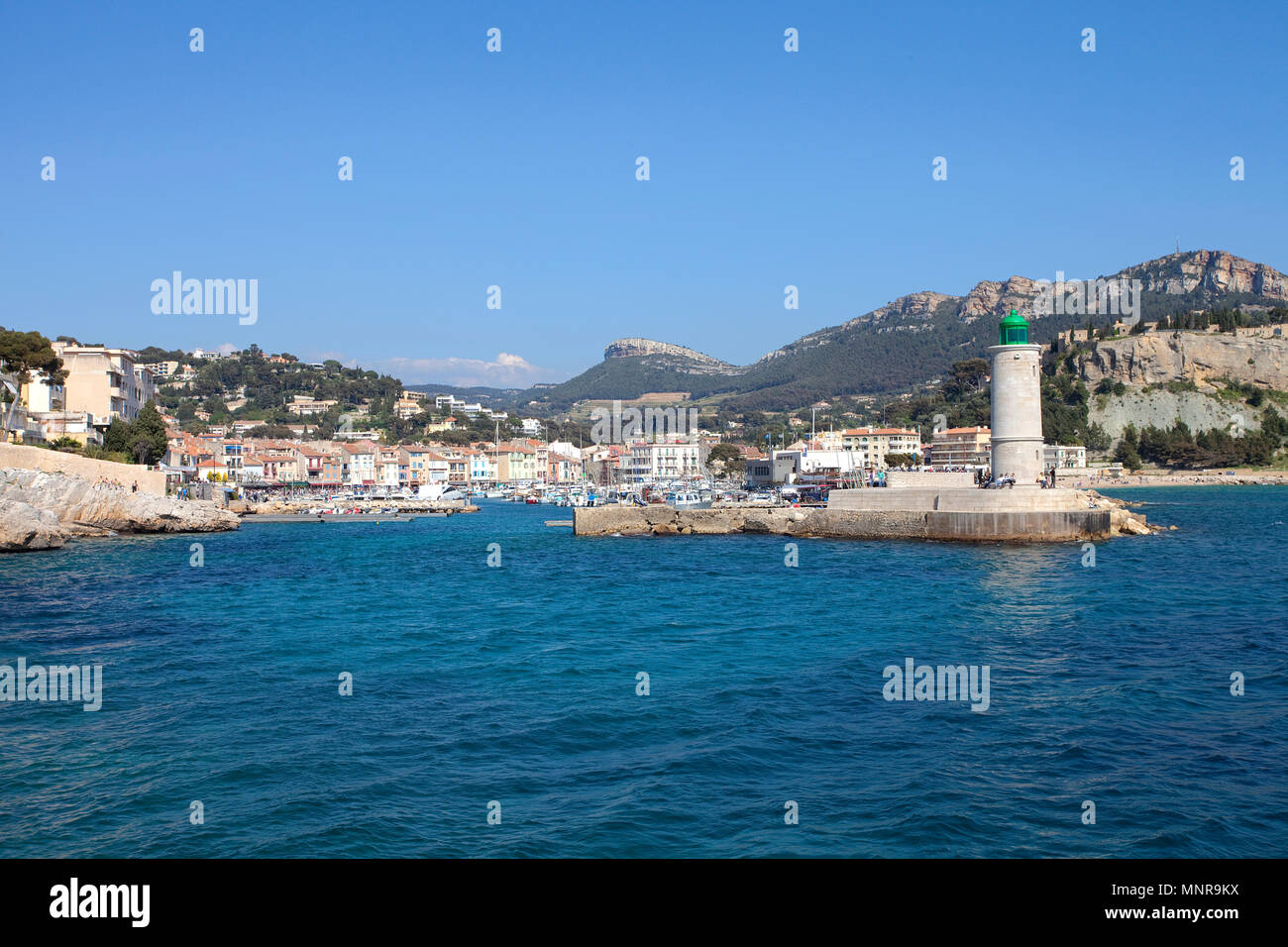 Phare de l'entrée du port de Cassis, Bouches-du-Rhône, Provence-Alpes-Côte d'Azur, France Sud, France, Europe Banque D'Images