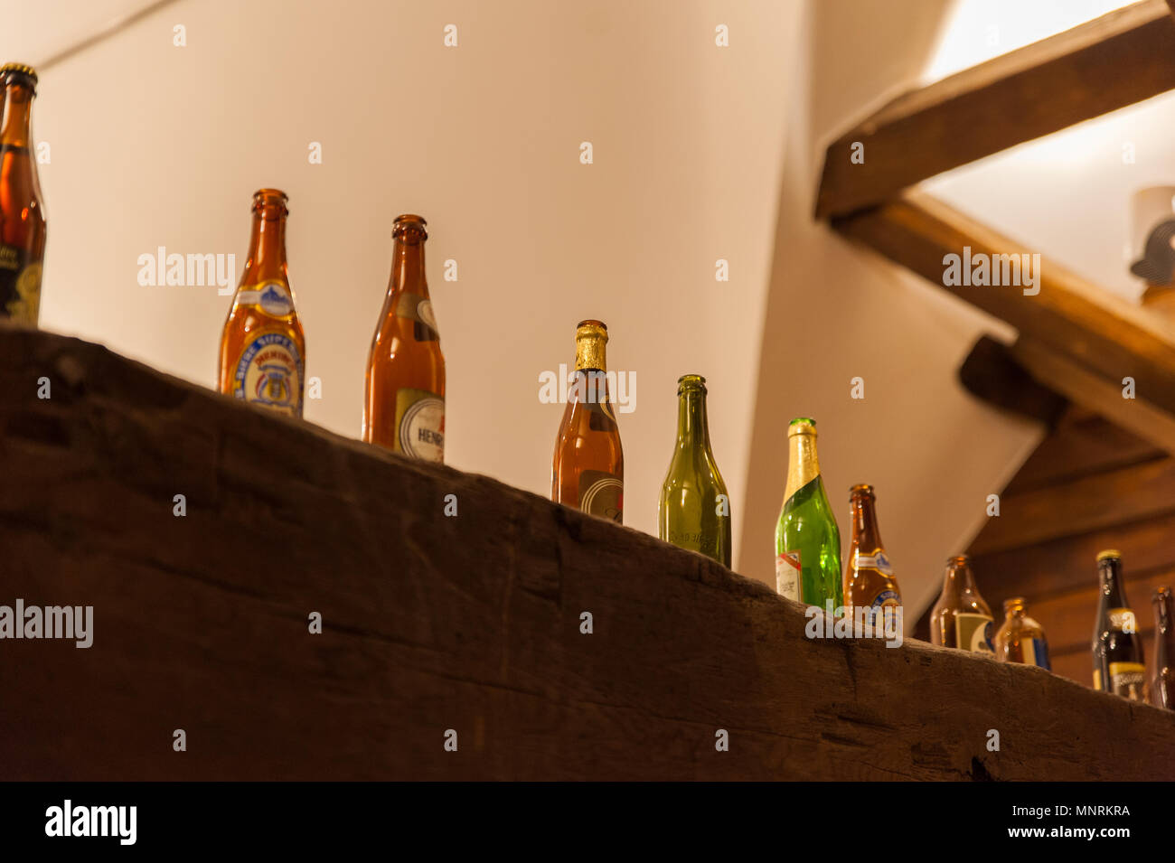 Musée de la brasserie nationale, Wiltz, Luxembourg.Les pièces donnent un aperçu des 6000 ans d'histoire dans la fabrication de la bière. Banque D'Images