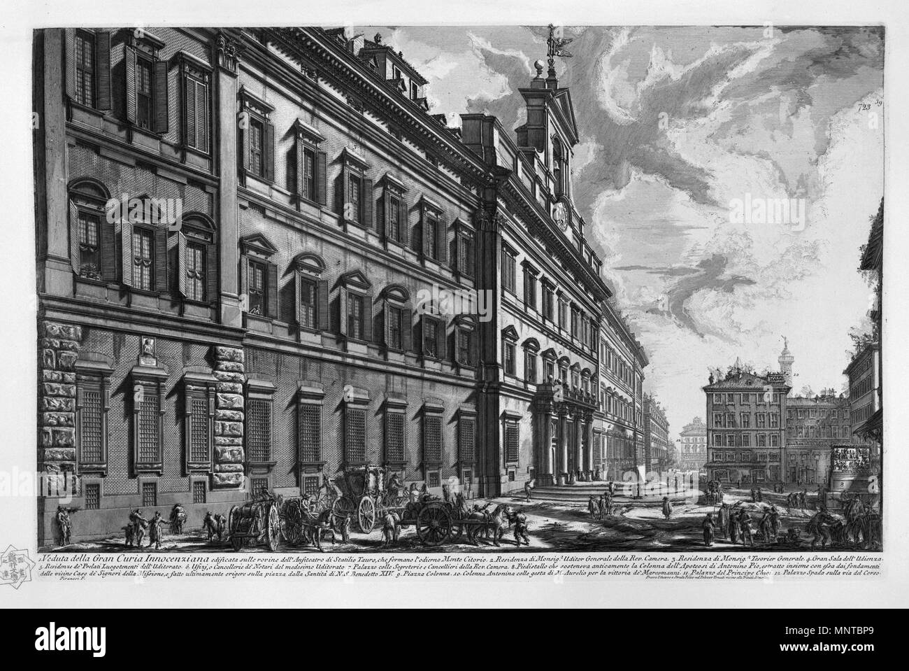 Italiano : Piazza Montecitorio Veduta della Gran Curia Innocenziana edificata sulle rovine dell'Anfiteatro di Statilio Tauro, che formano odierno Monte Citorio l'. Residenza di Monsig r.Uditor Generale della Rev. Appareil photo. Residenza di.Tesorier Monsig r generale. Gran Sala dell'Udienza. Residenza de' Prelati Luogotenenti Uditorato dell'. Uffizj Cancellerie, o de' Notari del medesimo. Uditorato Palazzo colle Segreterie e della Cancellieri Rev. Appareil photo. Sosteneva anticamente Piedestallo, che la Colonna dell'Apoteosi di Antonino Pio, elixir d'insieme con essa dai fondamenti delle vicine Cas de' S Banque D'Images