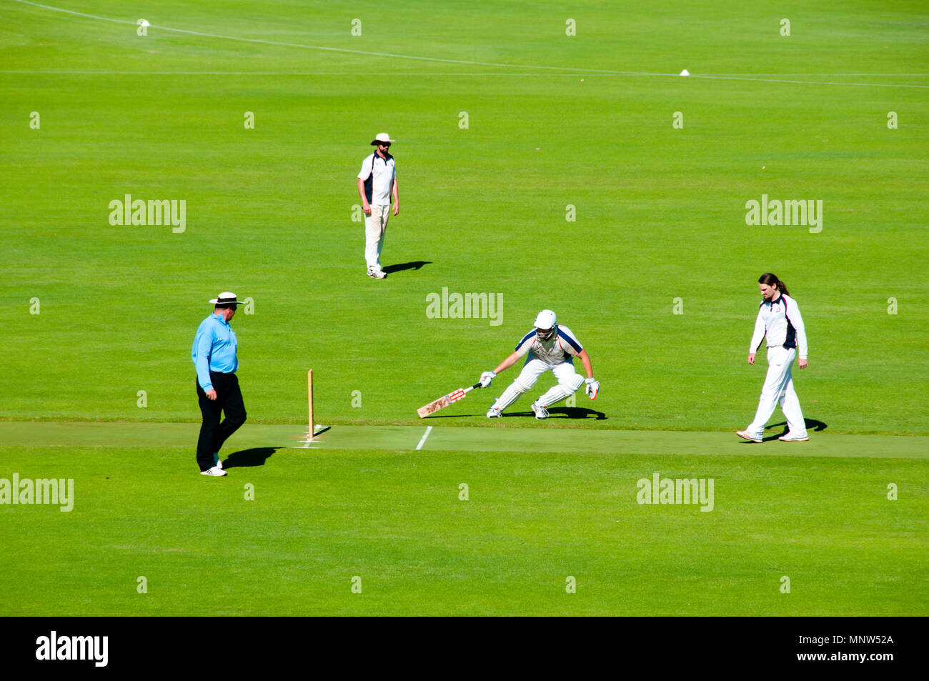 PERTH, AUSTRALIE - 10 Février 2018 : à l'extérieur loisirs jeu de cricket joué dans park Banque D'Images