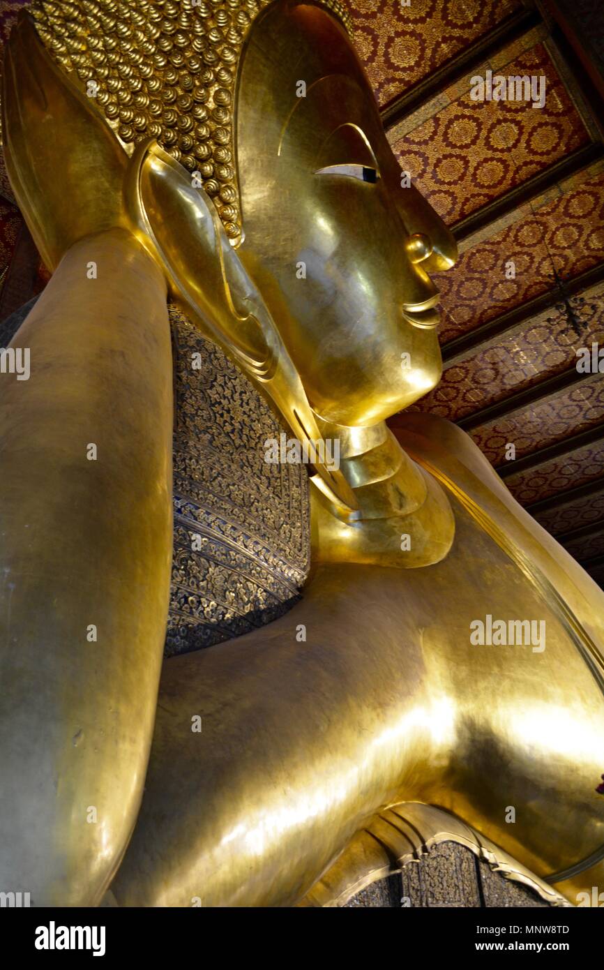 Statue de Bouddha au temple de Wat Pho à Bangkok, Thaïlande Banque D'Images