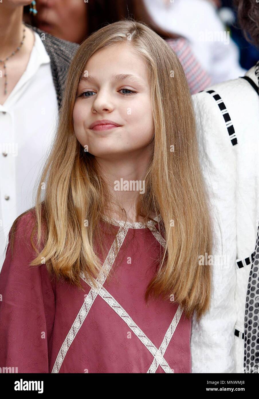 LA REINA SOFIA, LA REINA del Centro, LAS INFANTAS JUNTO A IRENE URDANGARIN, VICTORIA FEDERICA Y PALOMA ROCASOLANO DISFRUTAN DEL ENCORE DE 'Billy Elliot' LEONOR DE BOURBON ORTIZ ; 19/05/2018 La Reine d'Espagne Letizia et ses filles Princess Infante Leonor et Sofia avec la Reine Sofia de Grèce un émérite de quitter la comédie musicale "Billy Elliot" à Madrid le samedi 19 mai 2018. CordonPress/EP888 CORDON Crédit : Presse/Alamy Live News Banque D'Images