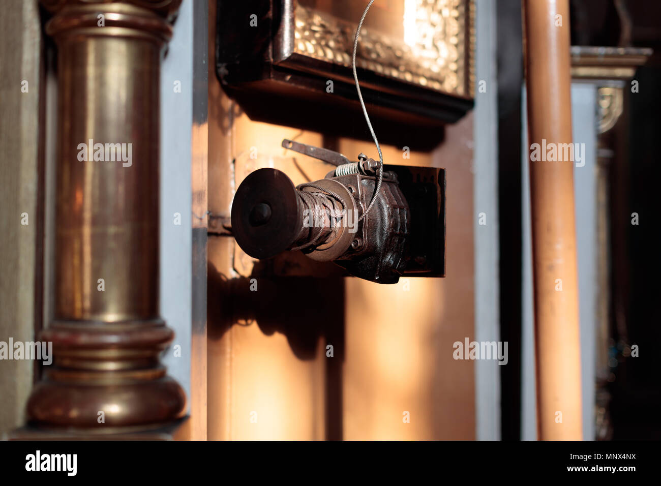 Photo du mécanisme de levage dans l'église Banque D'Images