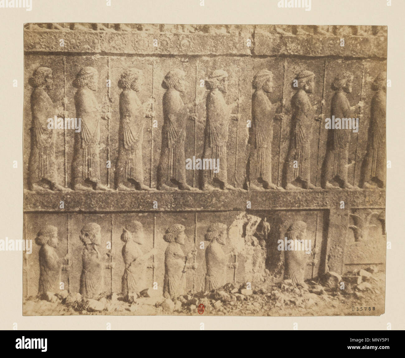 . Anglais : Voir 13 - Persépolis. Relief de l'Apadana . Entre 1851 et 1860. Luigi Pesce (1827-1864) 1234 Vue 14 - Persepolis. Soulagement de l'Apadana Banque D'Images