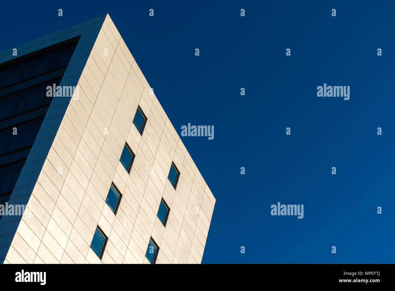 Office building illustré d'une façon abstraite, Kiel, Allemagne, Europe Banque D'Images