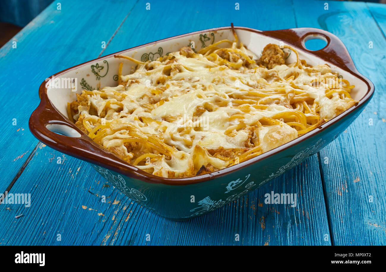 Fromage à la crème au four Cocotte Spaghetti Banque D'Images