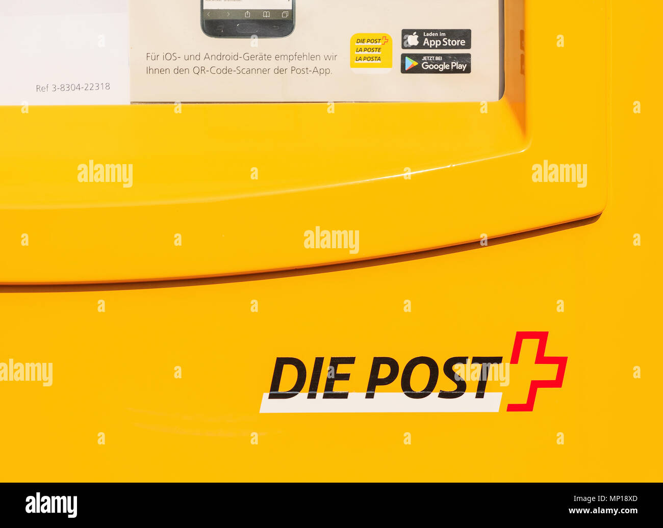 Une boîte à lettres de la Poste Suisse. La Poste Suisse est le service  postal national de la Suisse Photo Stock - Alamy